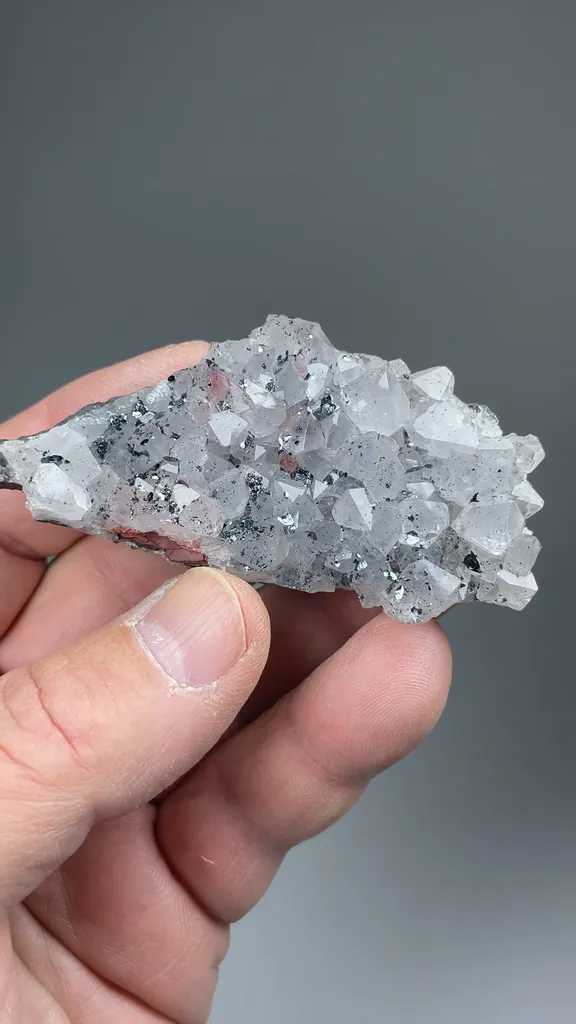 Quartz with Hematite - image 2