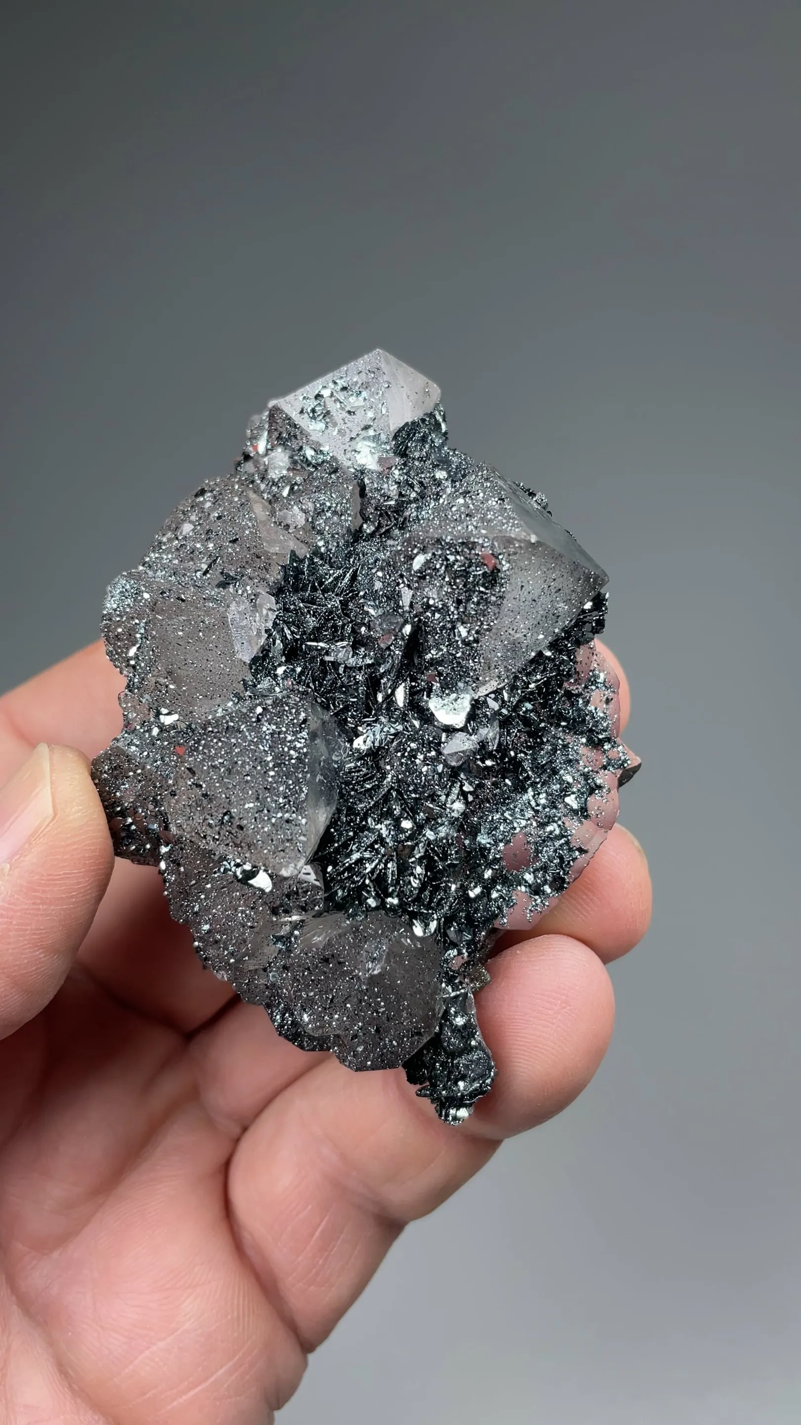 Quartz with Hematite - image 2