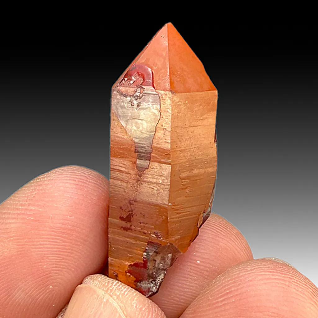 Quartz with Hematite image