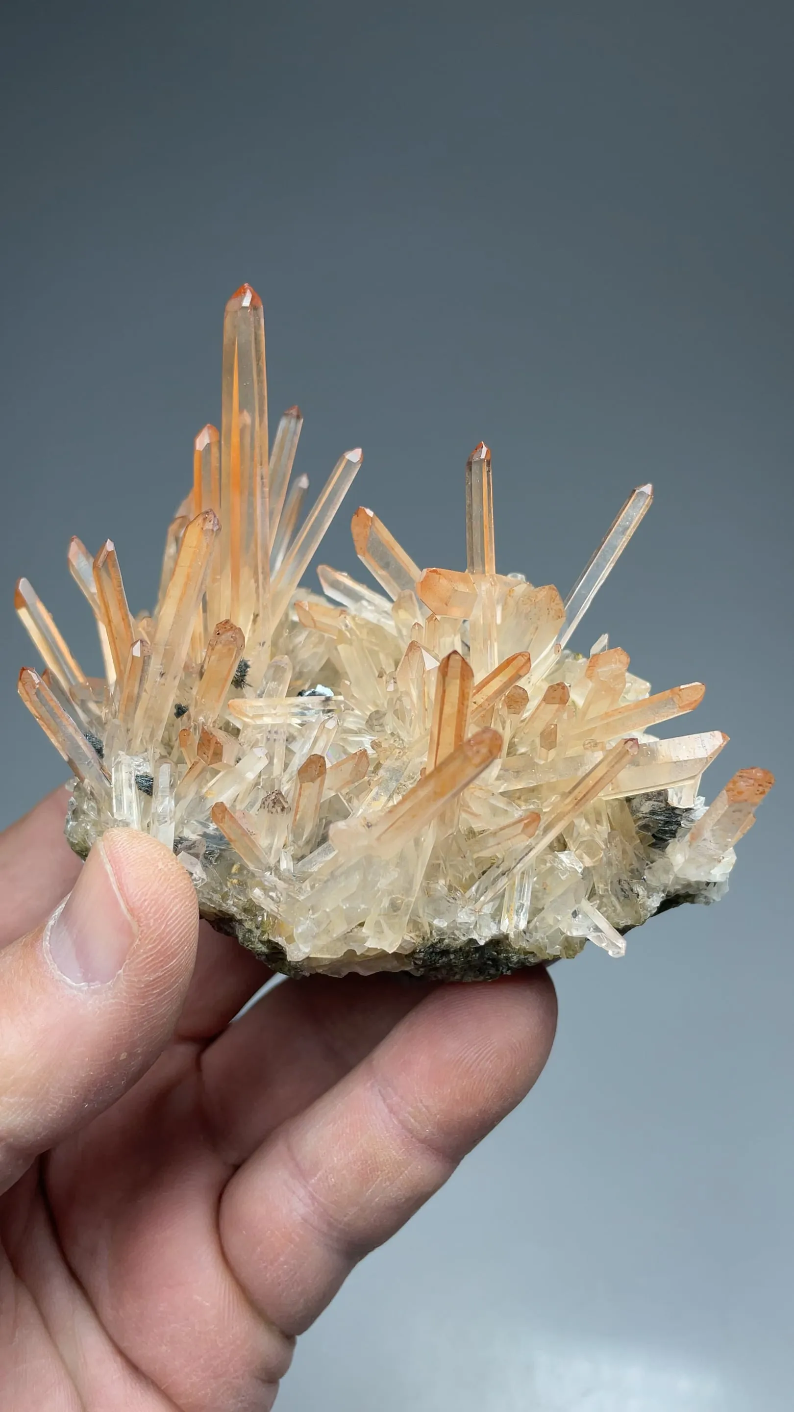 Quartz with Hematite - image 2