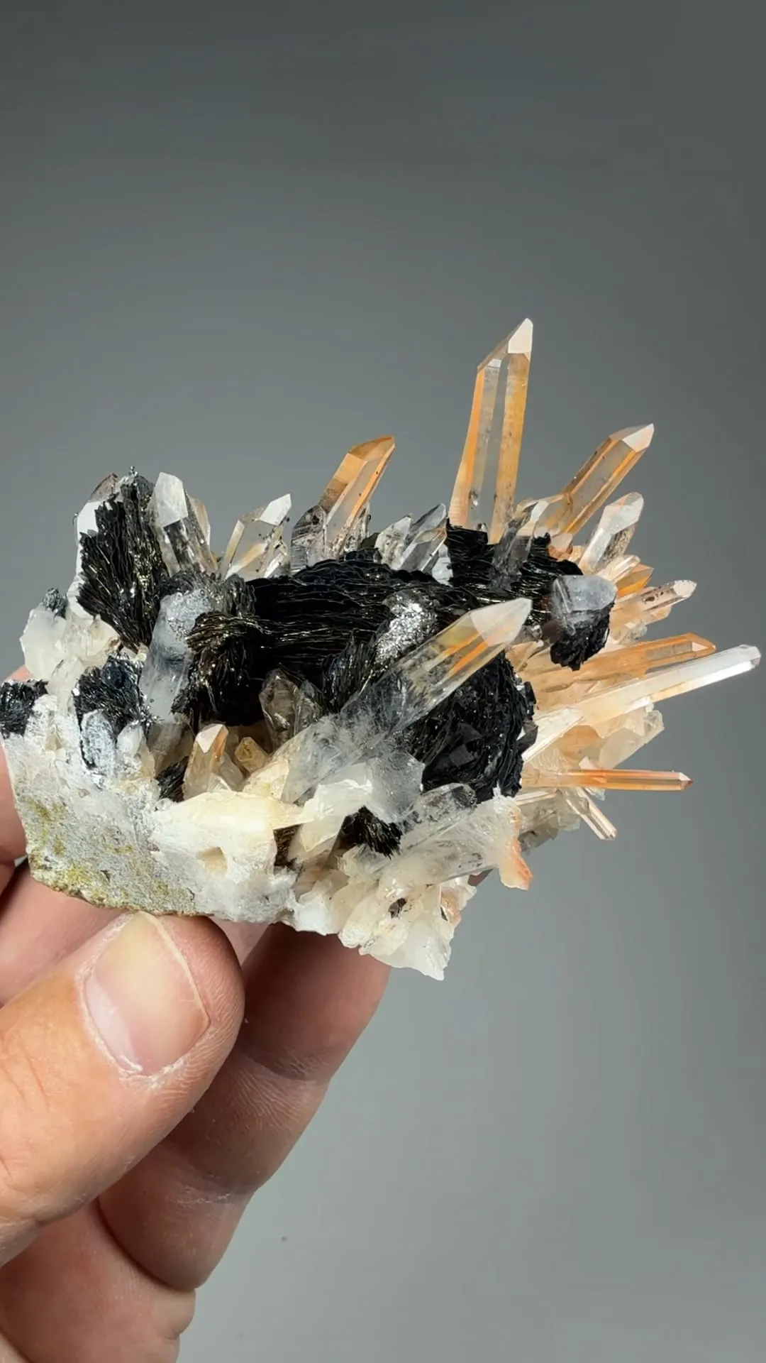 Quartz with Hematite - image 2