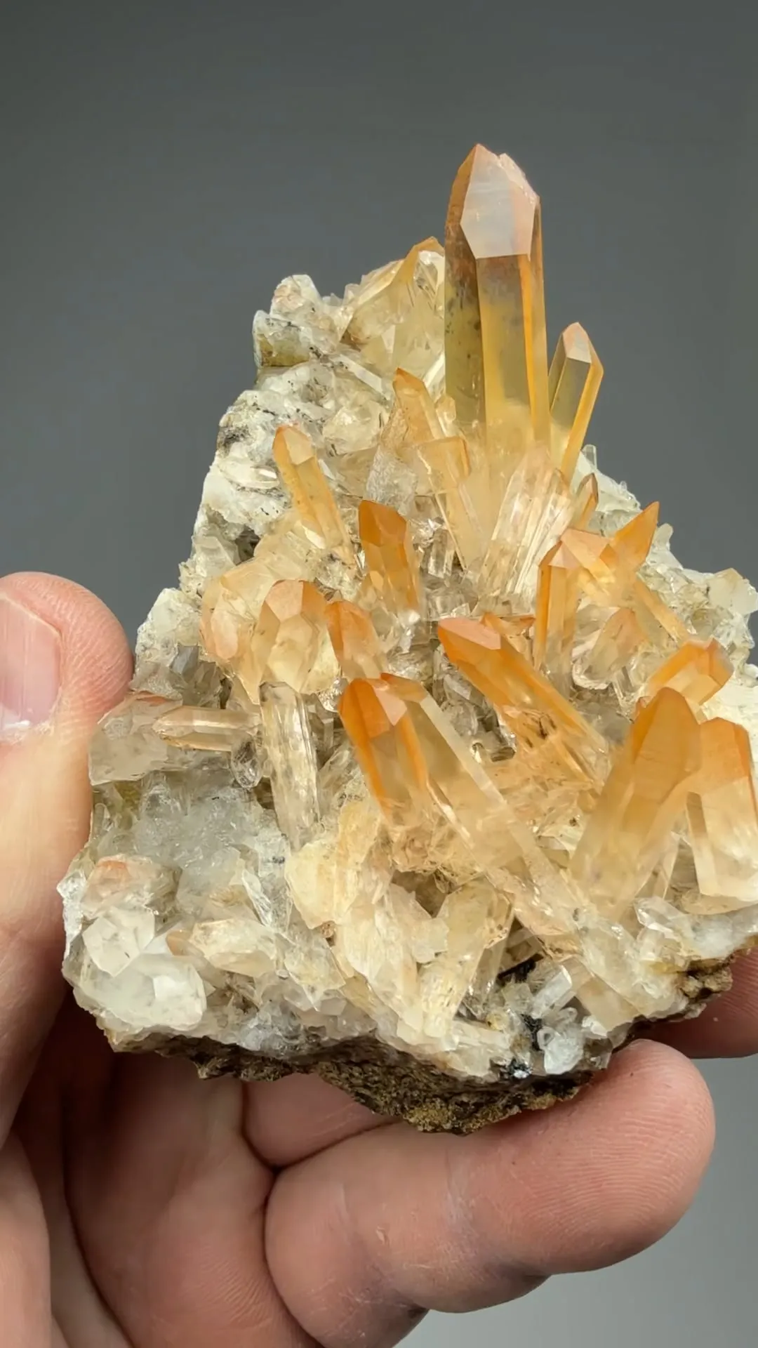 Quartz with Hematite - image 2