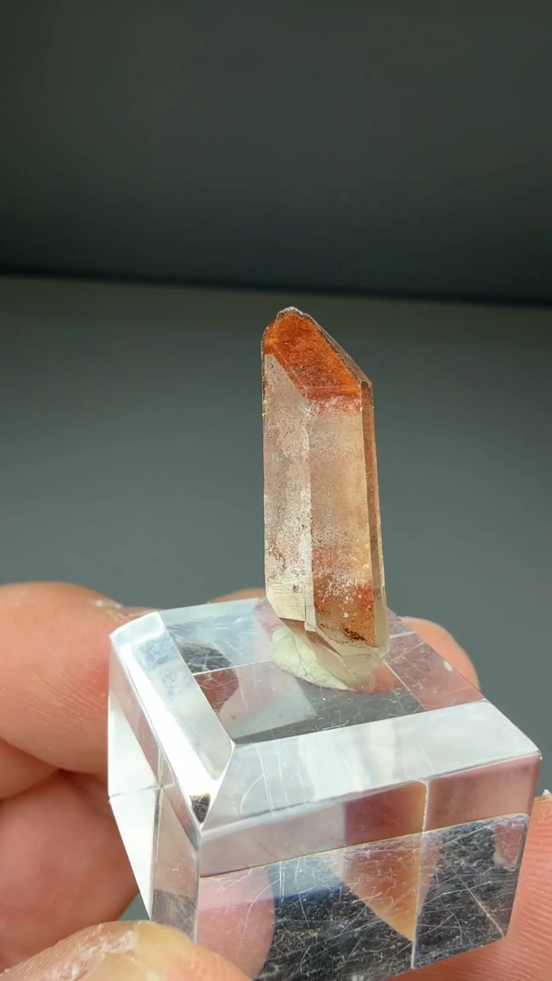 Quartz with Hematite - image 2