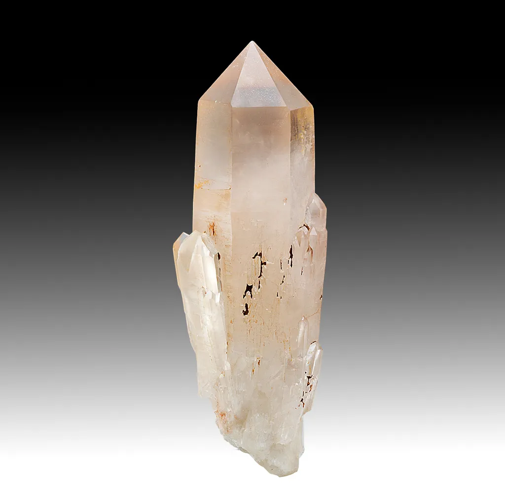 Quartz with Hematite image