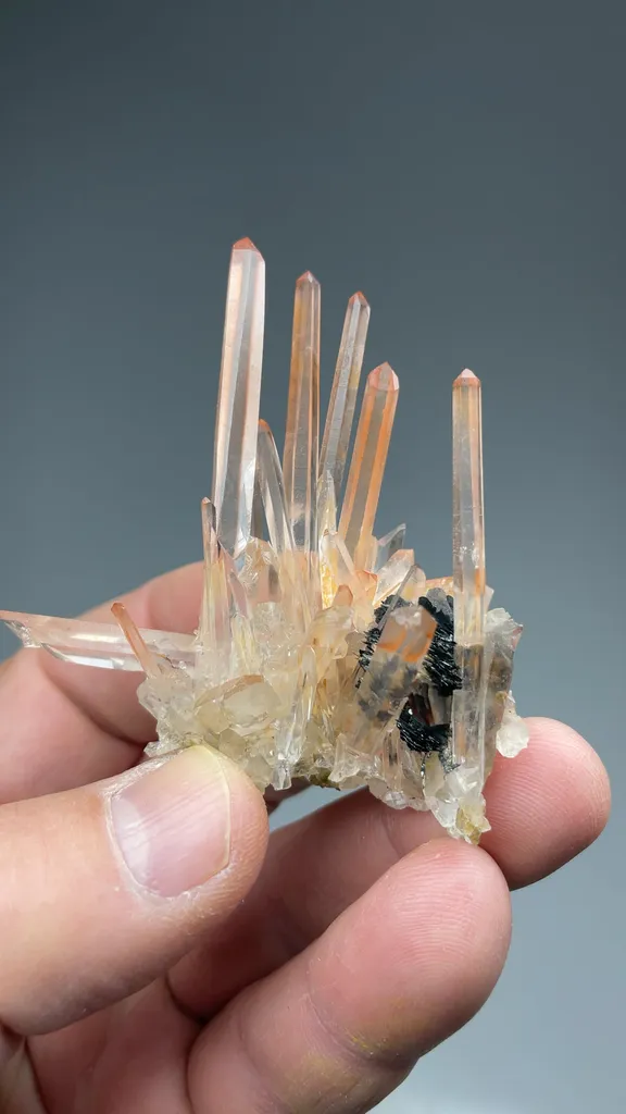 Quartz with Hematite - image 2