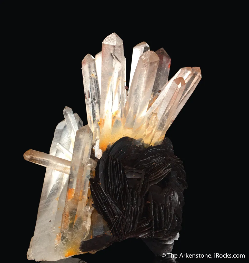 Quartz with Hematite - image 4