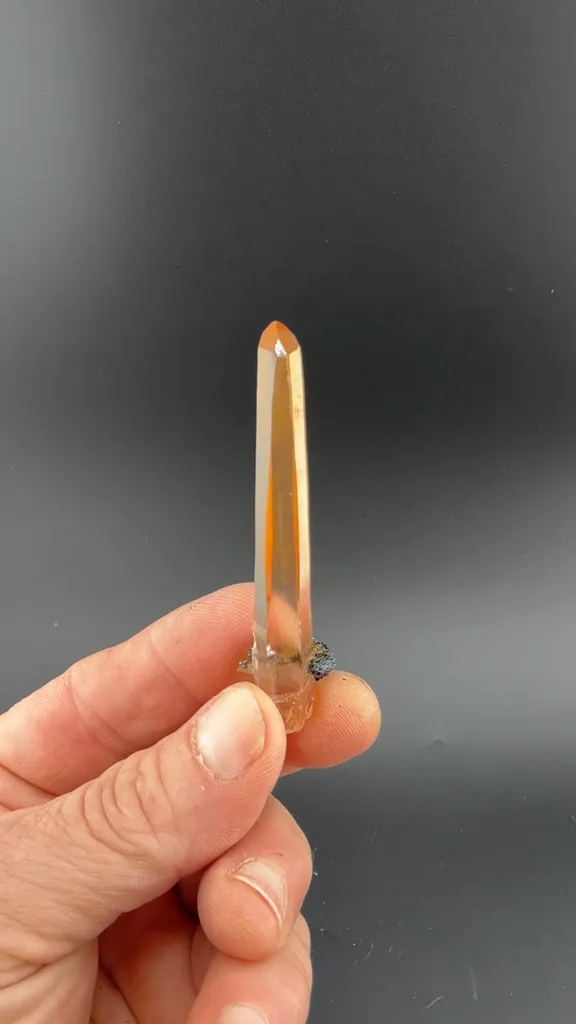Quartz with Hematite image