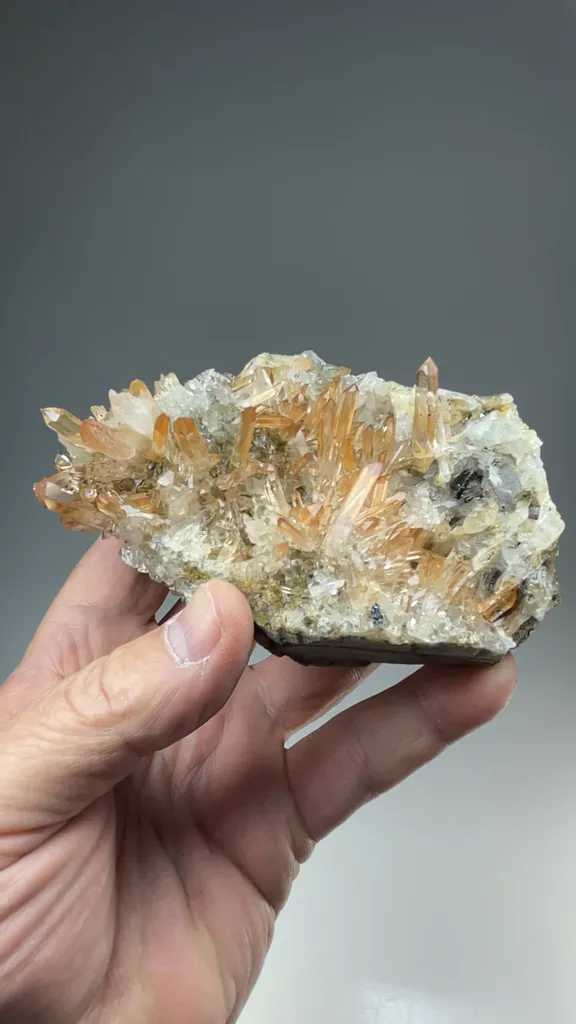 Quartz with Hematite - image 2