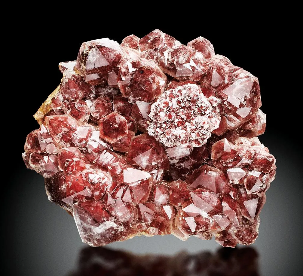 Quartz with Hematite image
