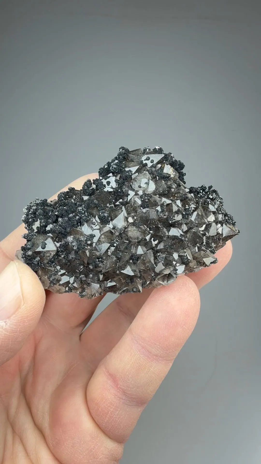 Quartz with Hematite - image 2