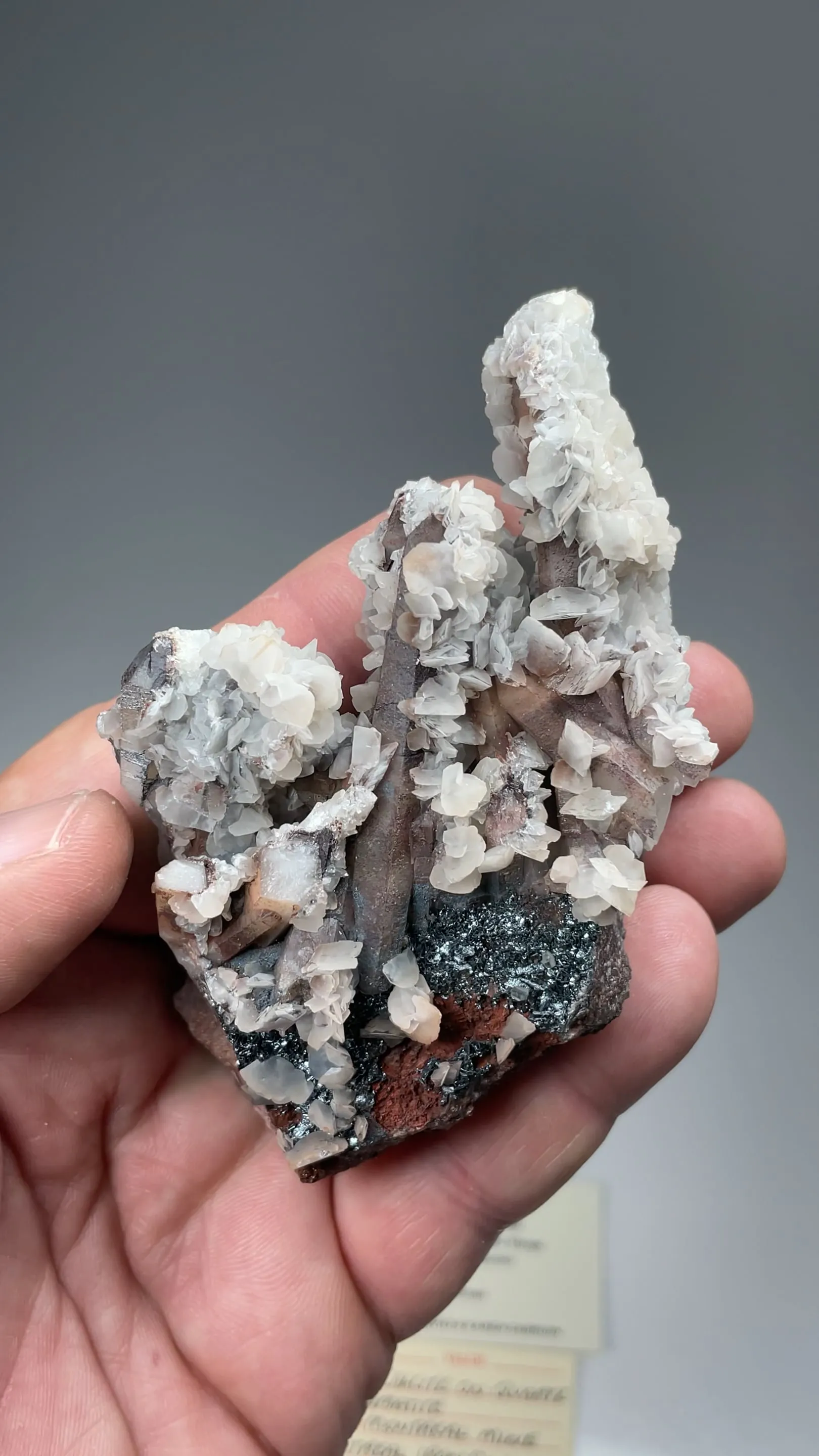 Quartz with Hematite, Calcite - image 2