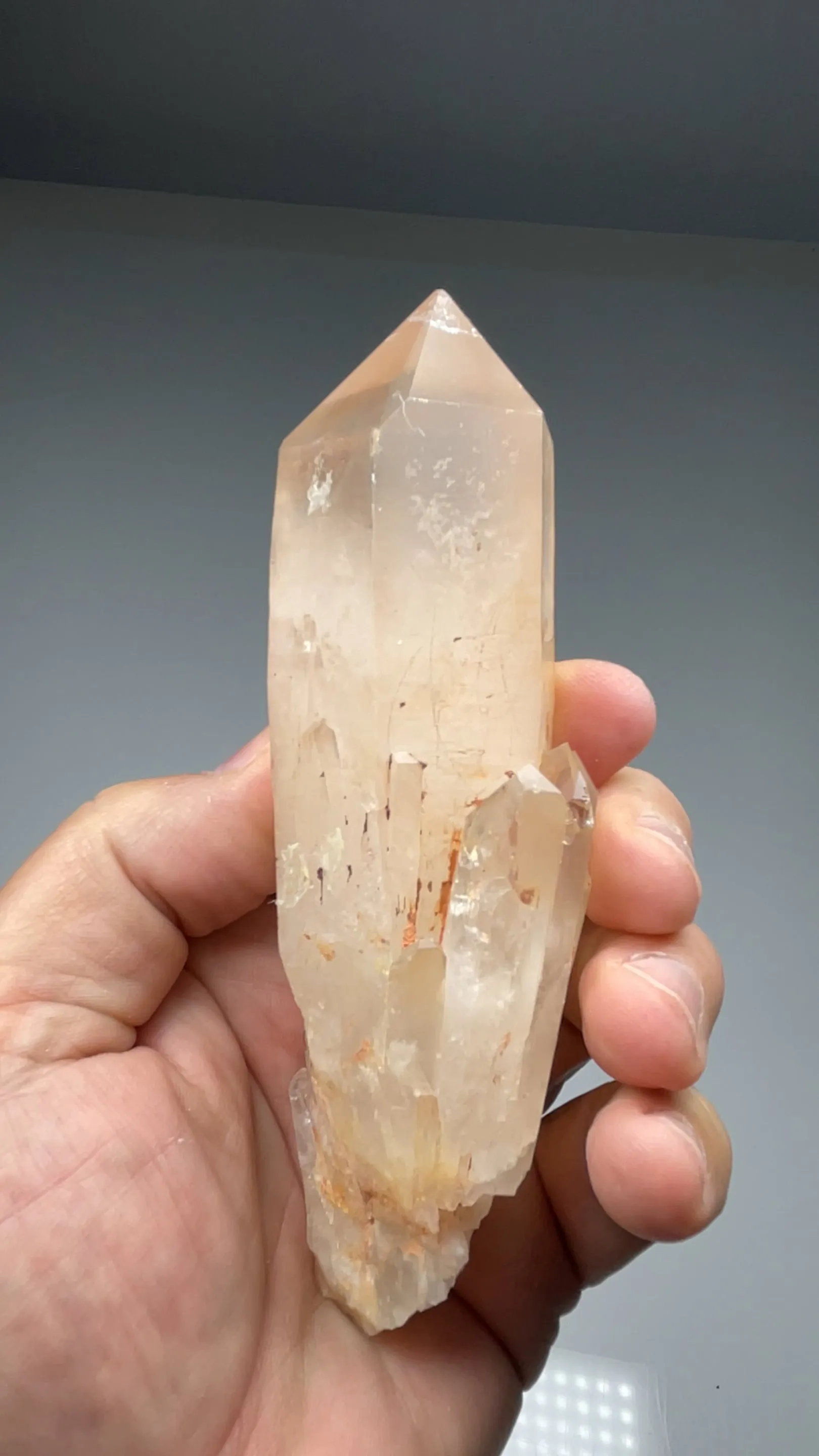 Quartz with Hematite - image 2