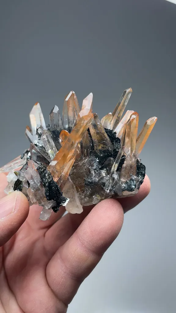 Quartz with Hematite - image 2