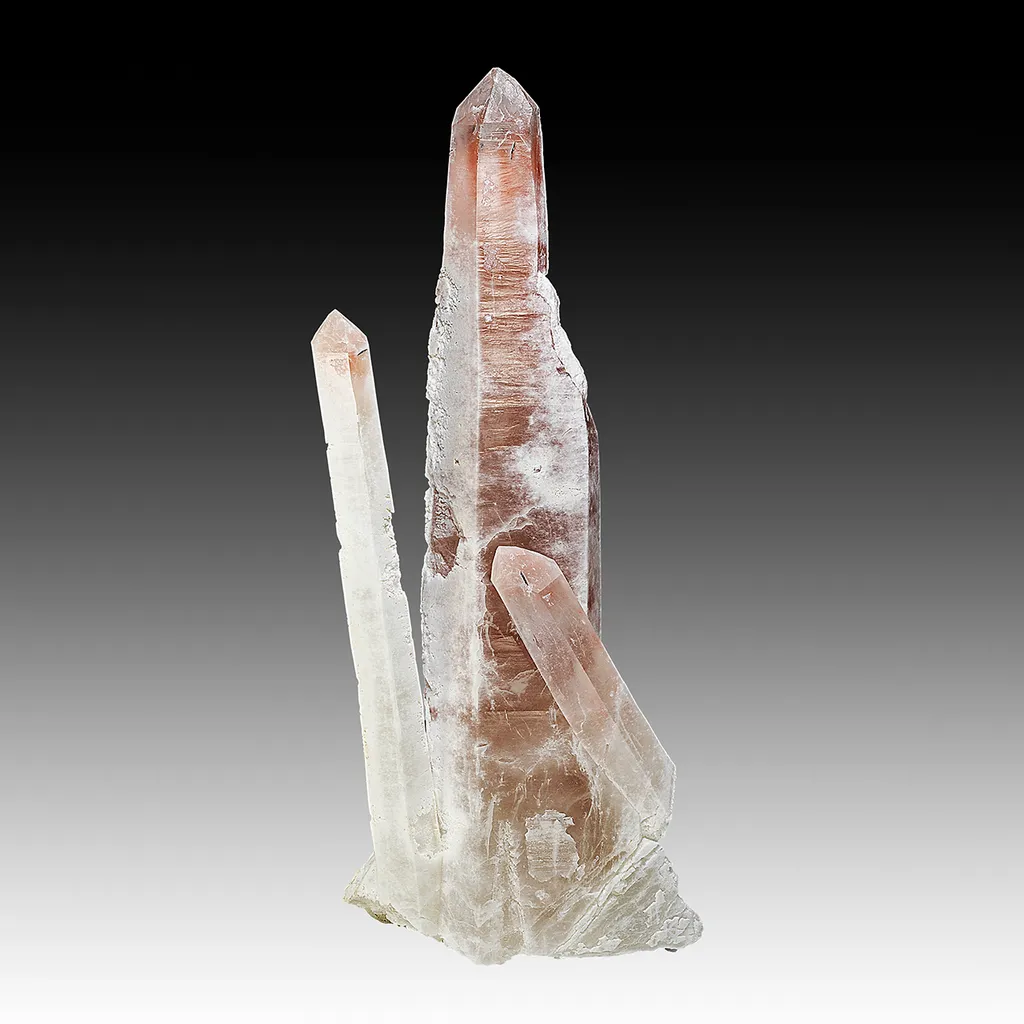 Quartz with Hematite image