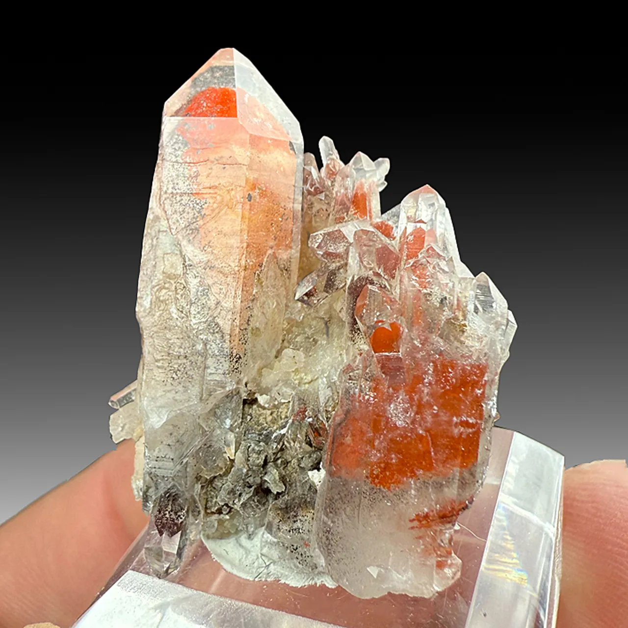 Quartz with Hematite - image 1