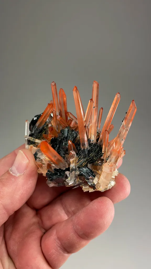 Quartz with Hematite - image 2