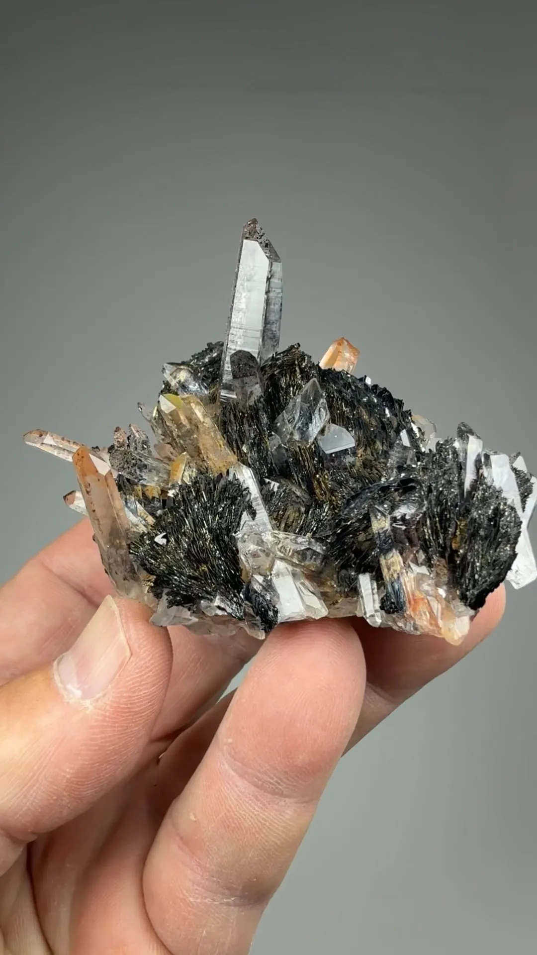 Quartz with Hematite - image 2