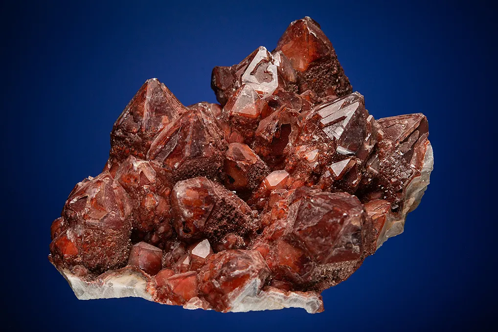Quartz with Hematite inclusions image