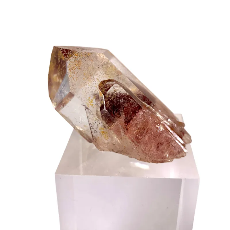 Quartz with Hematite Inclusions from India, Tamil Nadu, Karur District image