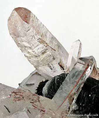 Quartz With Hematite Inclusions on Hematite - image 3
