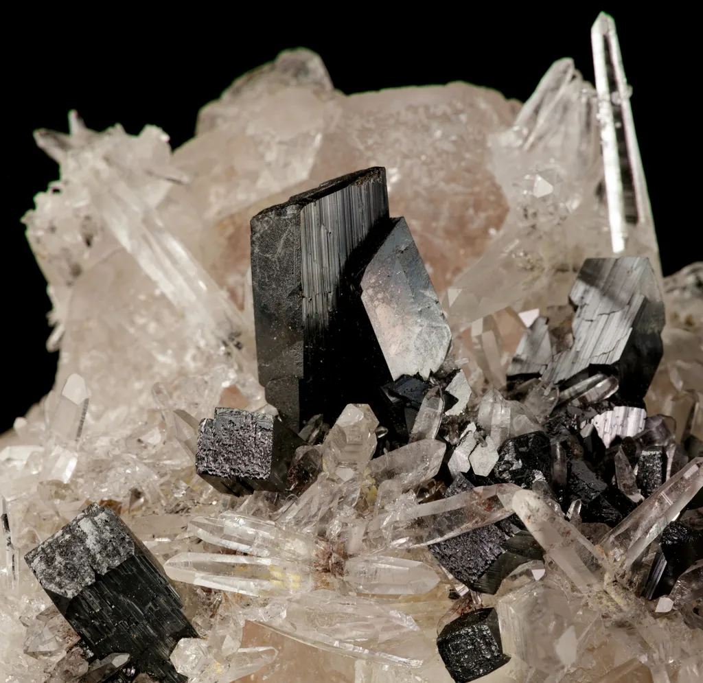 Quartz with Hubnerite on Pink Fluorite - image 4