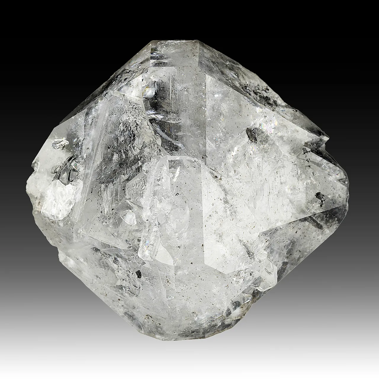 Quartz with inclusions - image 1