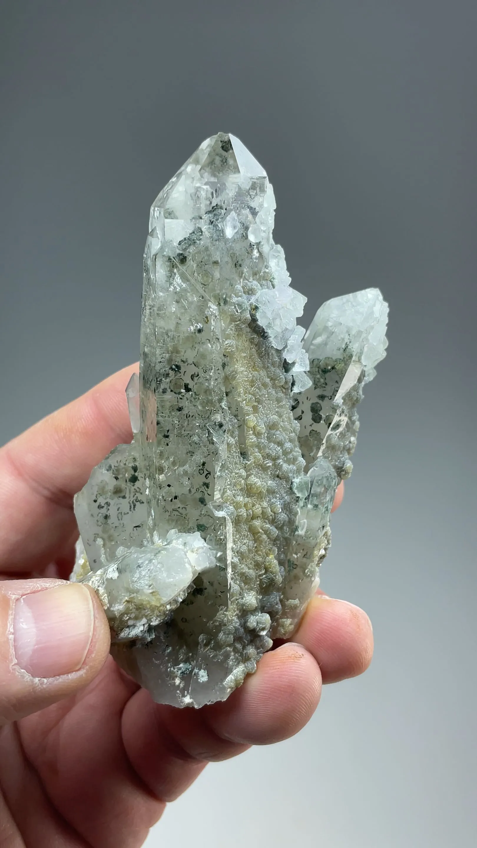 Quartz with inclusions, Fluorite, Muscovite - image 2