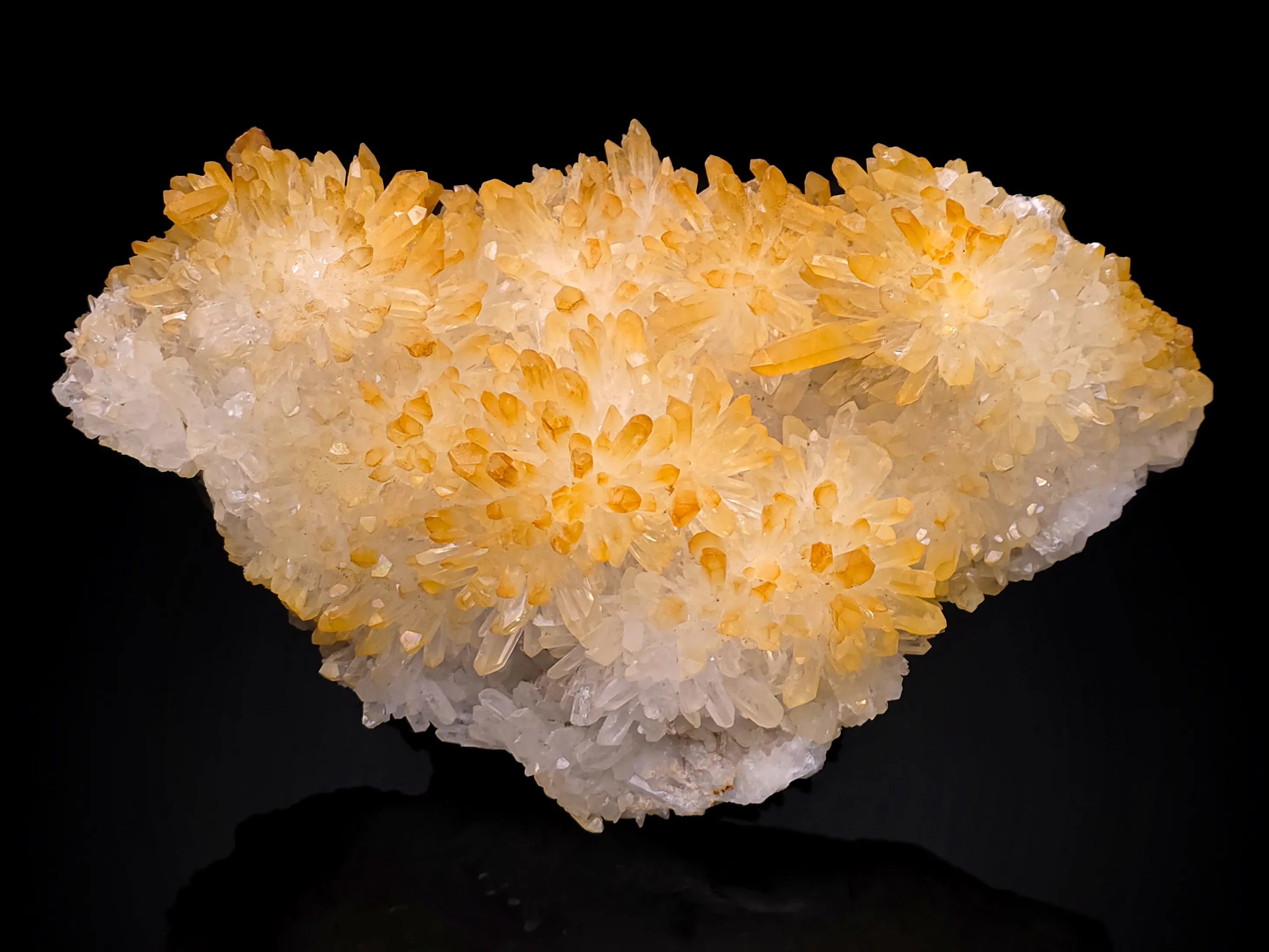 Quartz with limonite - image 1