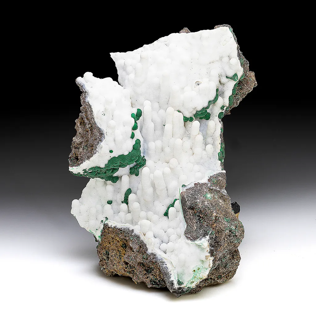 Quartz with Malachite image