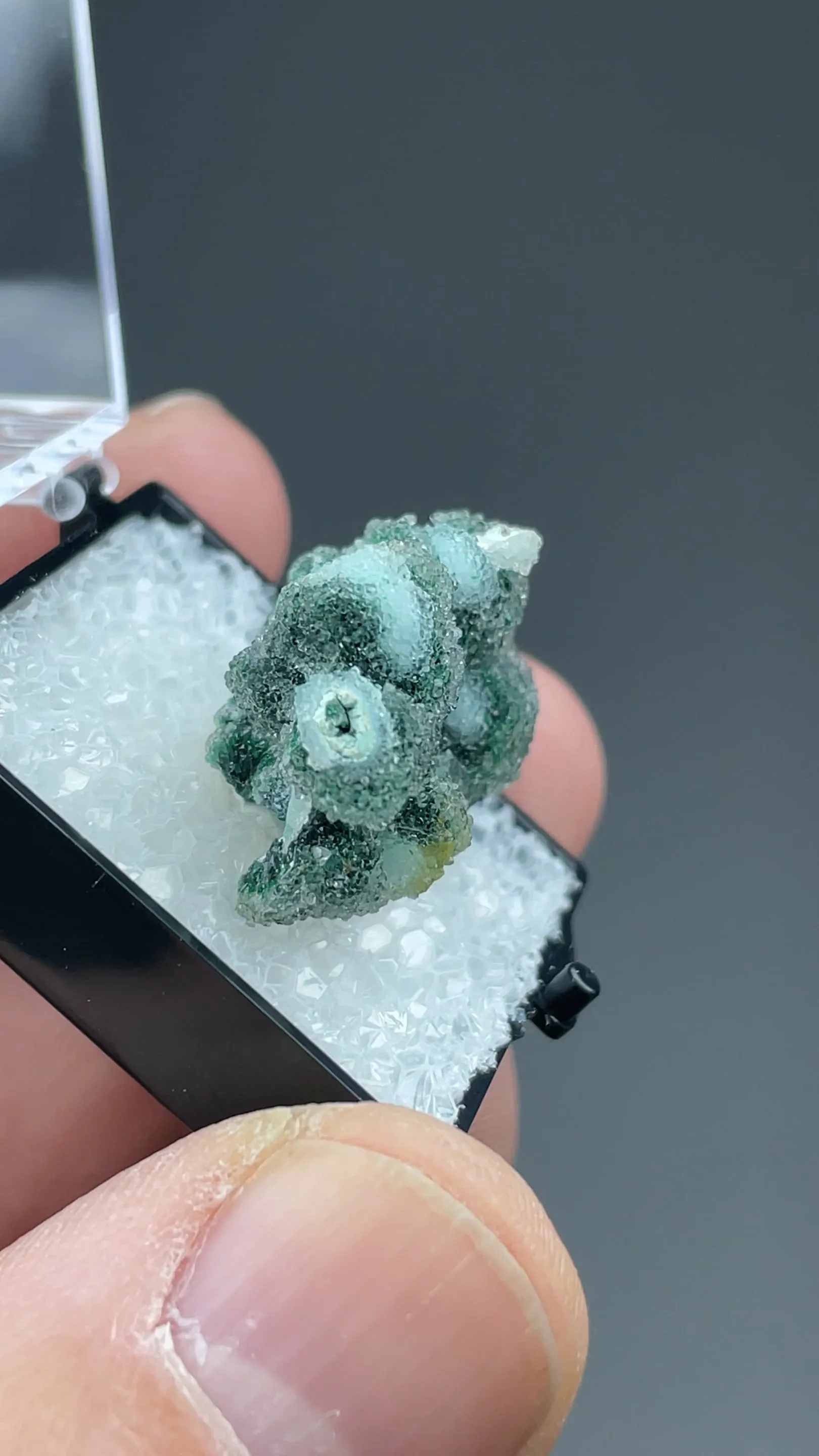 Quartz with Malachite, Chrysocolla - image 2