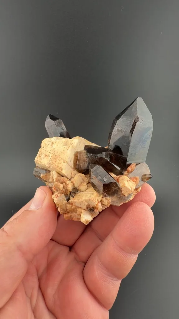 Quartz with Microcline - image 2