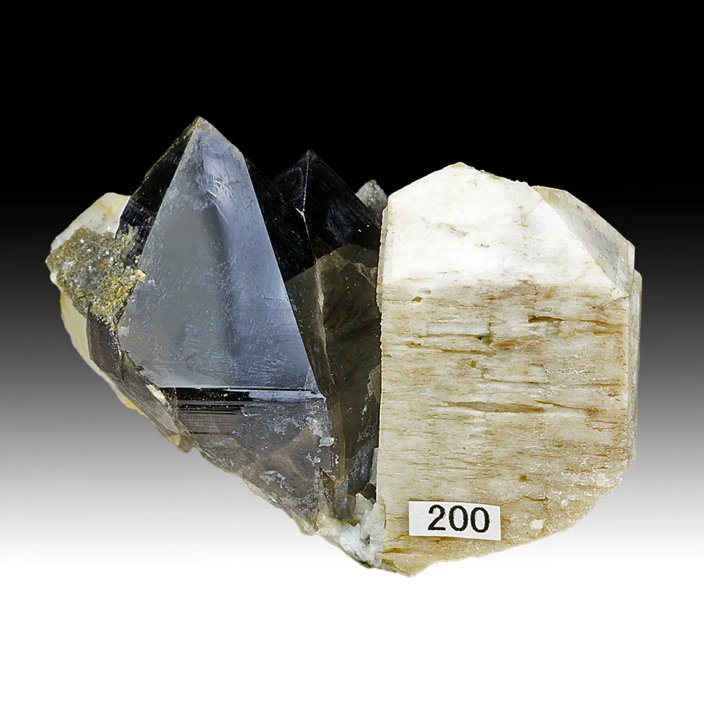 Quartz with Microcline image