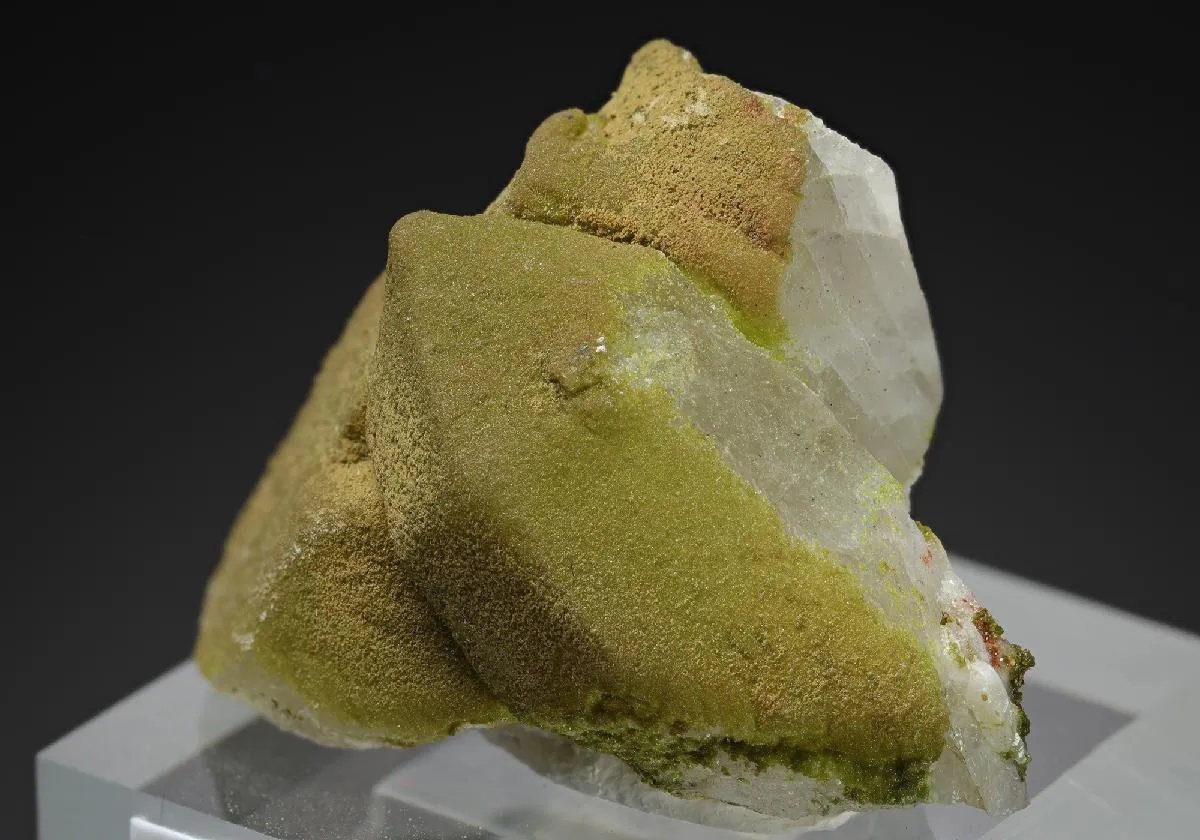 Quartz with Mottramite - image 1