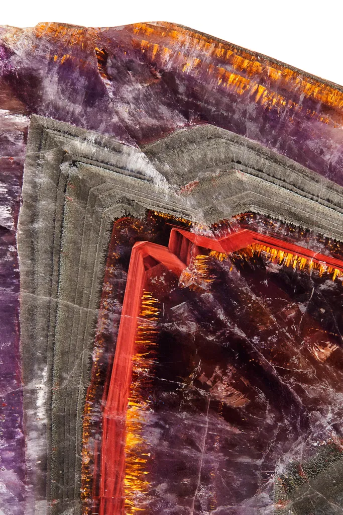 Quartz 'with Multi-Zoned Inclusions' - image 3