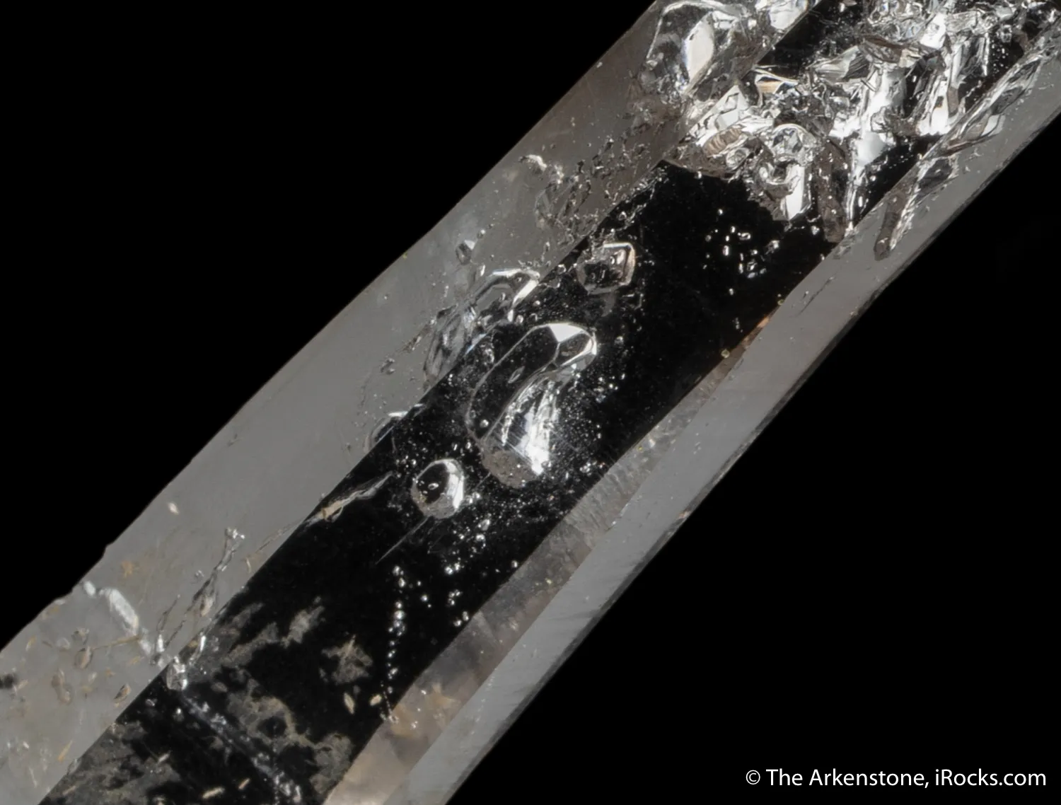 Quartz with Negative Crystal Phantoms - image 4