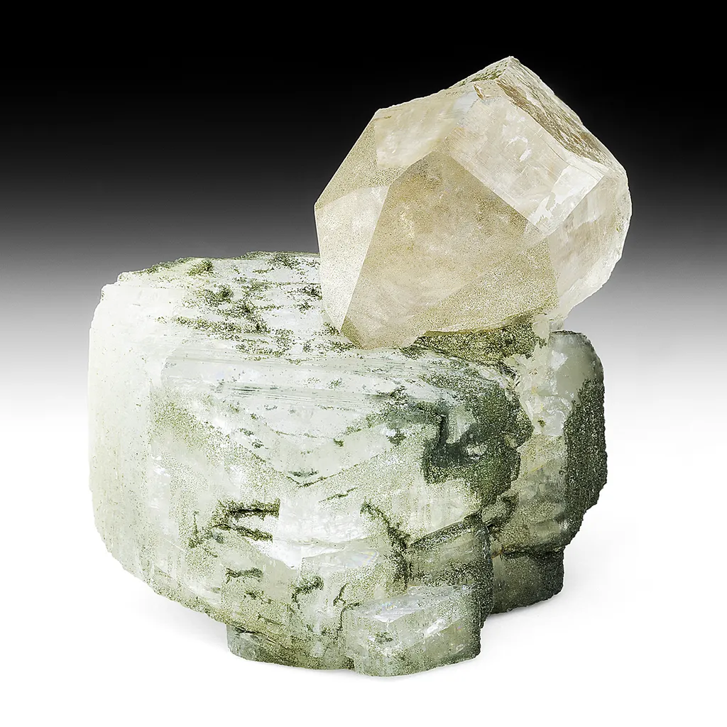 Quartz with Orthoclase, Clinochlore, Chlorite image