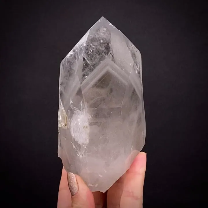 Quartz with Phantoms - image 1