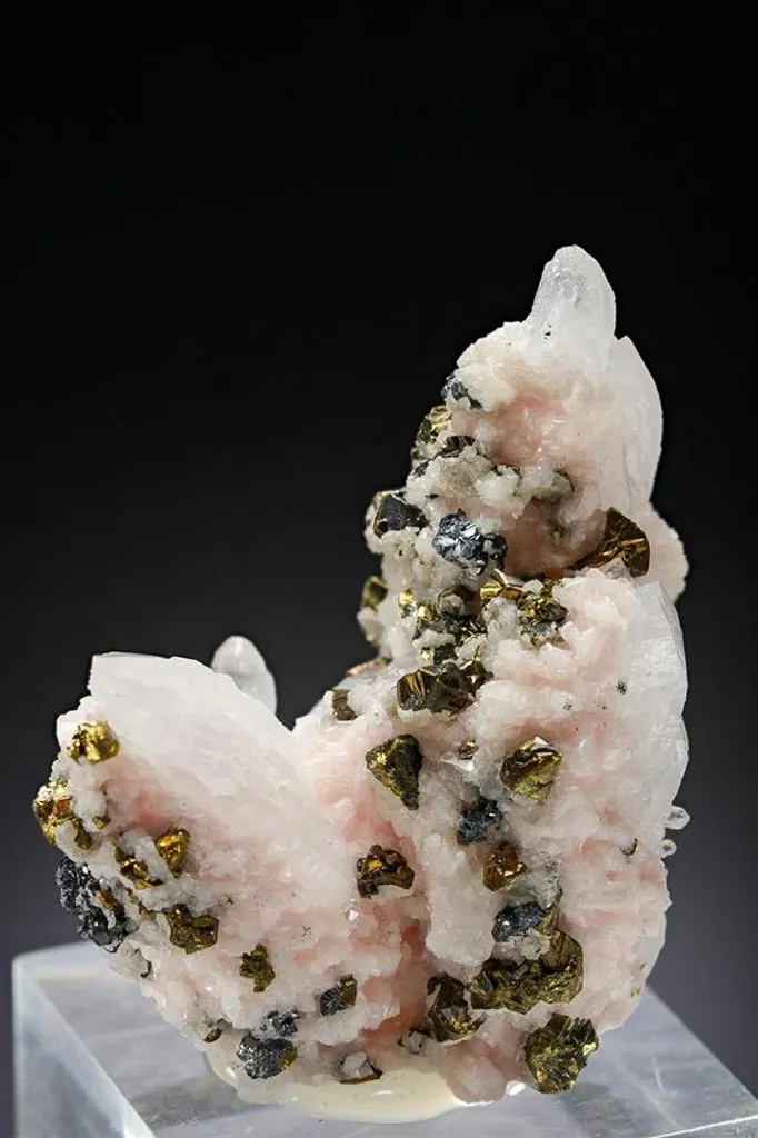 Quartz with Rhodochrosite Sphalerite and Chalcopyrite image