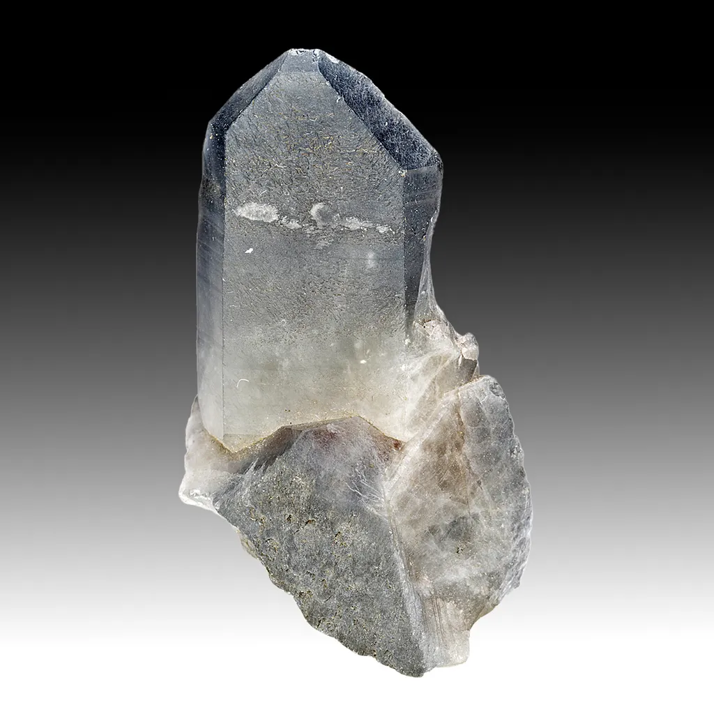 Quartz with Riebeckite inclusions image