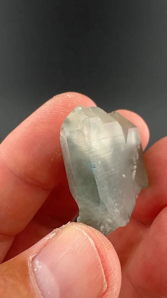 Quartz with Riebeckite inclusions image