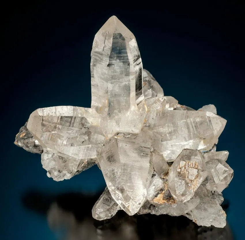 Quartz with Rutile image