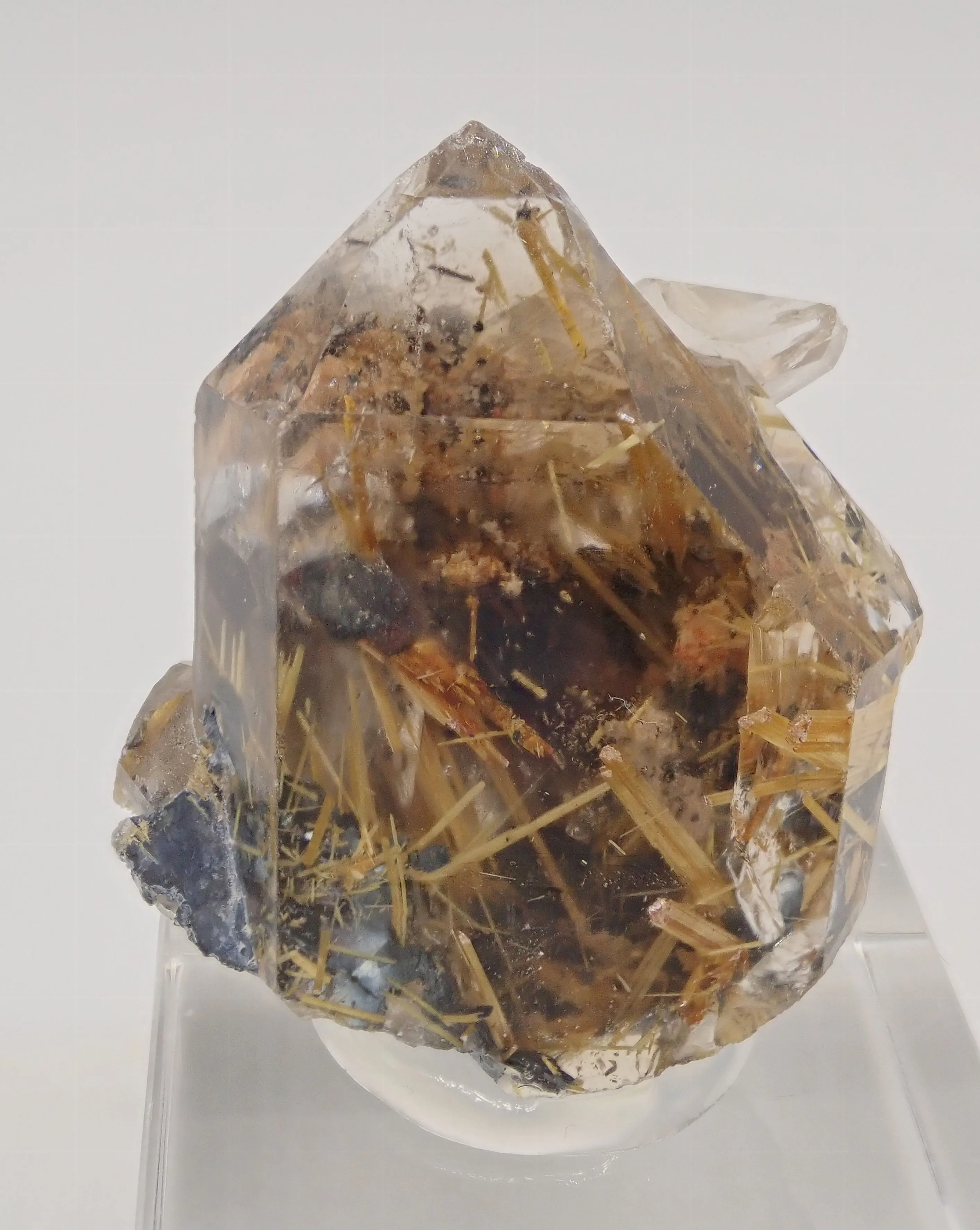 Quartz with Rutile and Hematite - image 3