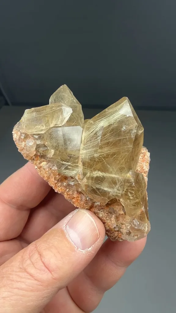 Quartz with Rutile inclusions - image 2