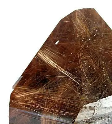 Quartz With Rutile Inclusions - image 4