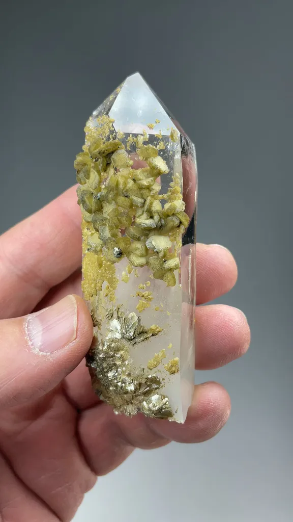 Quartz with Siderite (1997) - image 2