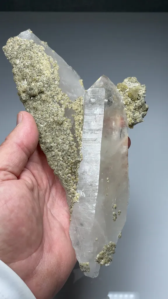 Quartz with Siderite - image 2