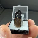 Quartz with Spessartine - image 2