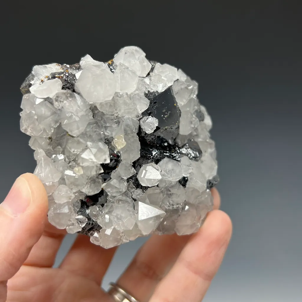 Quartz with Sphalerite - image 3