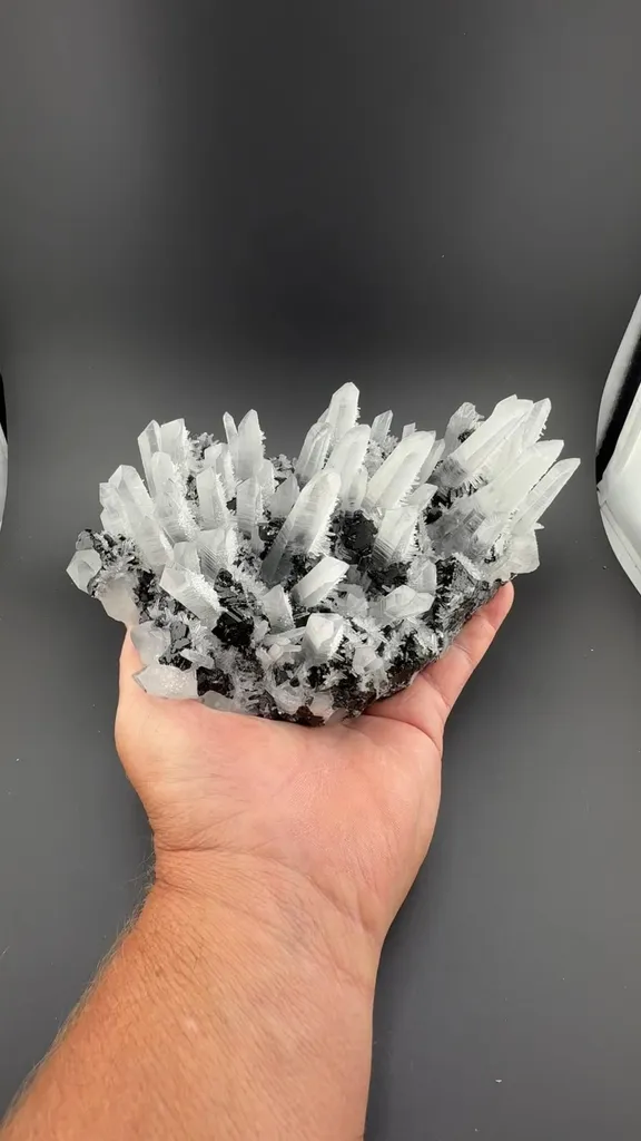 Quartz with Sphalerite image