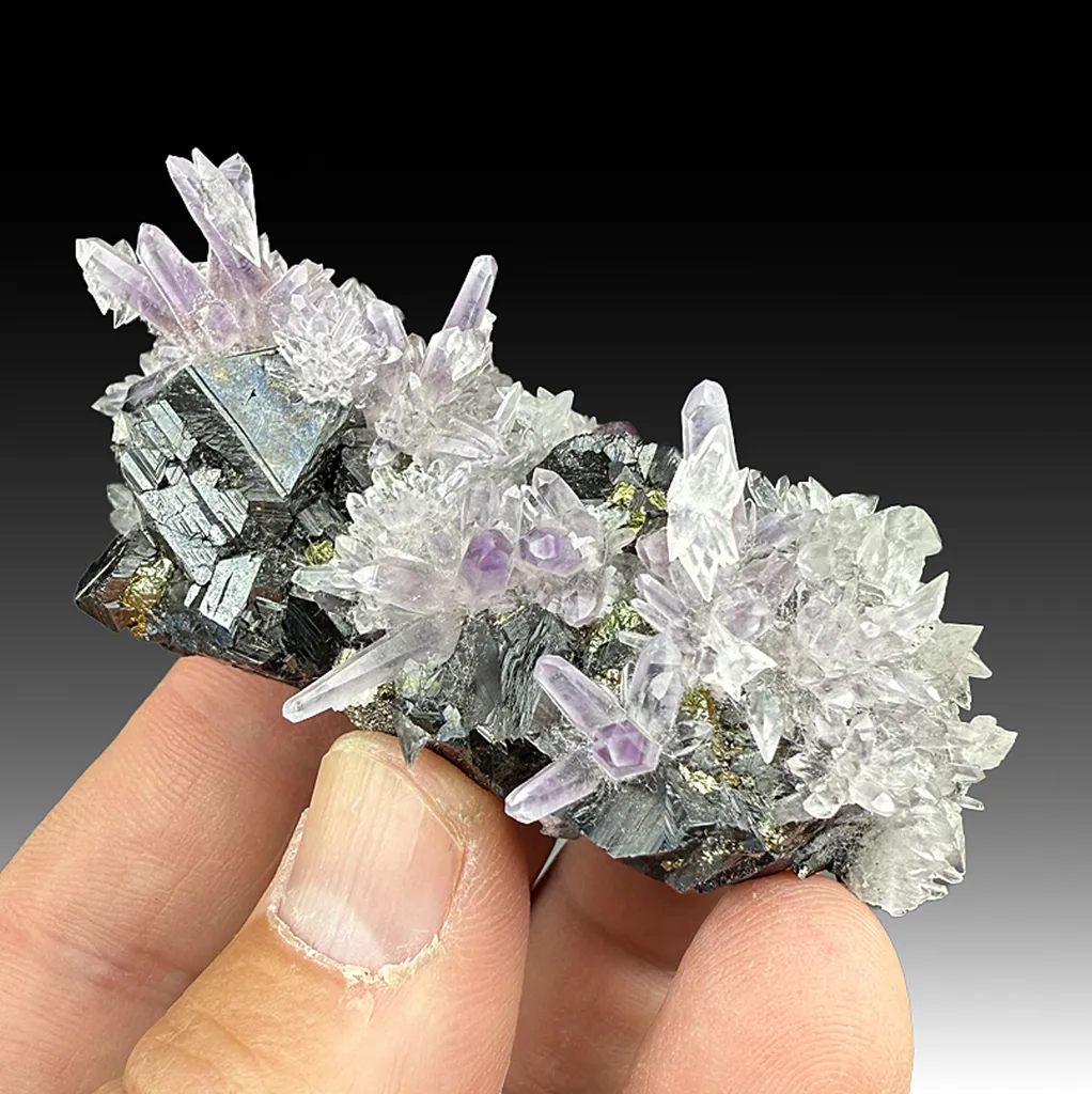 Quartz with Sphalerite, Calcite image